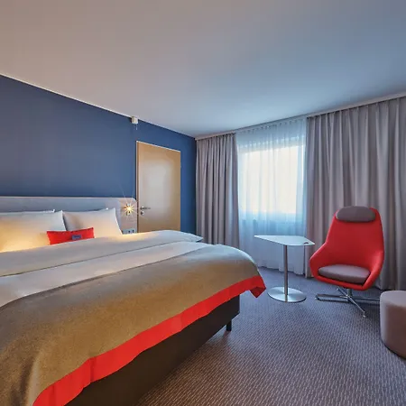 מלון Express By Ihg
