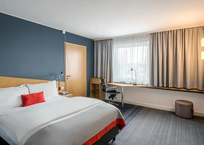 מלון Express By Ihg 3*