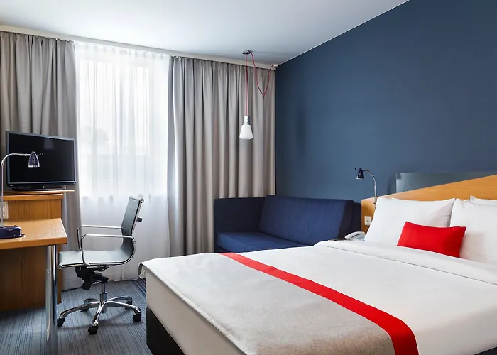 Express By Ihg 3*