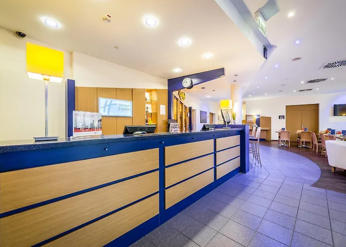 מלון Express By Ihg 3*