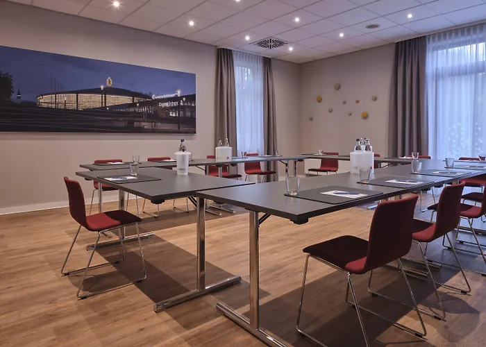 Express By Ihg Hotell